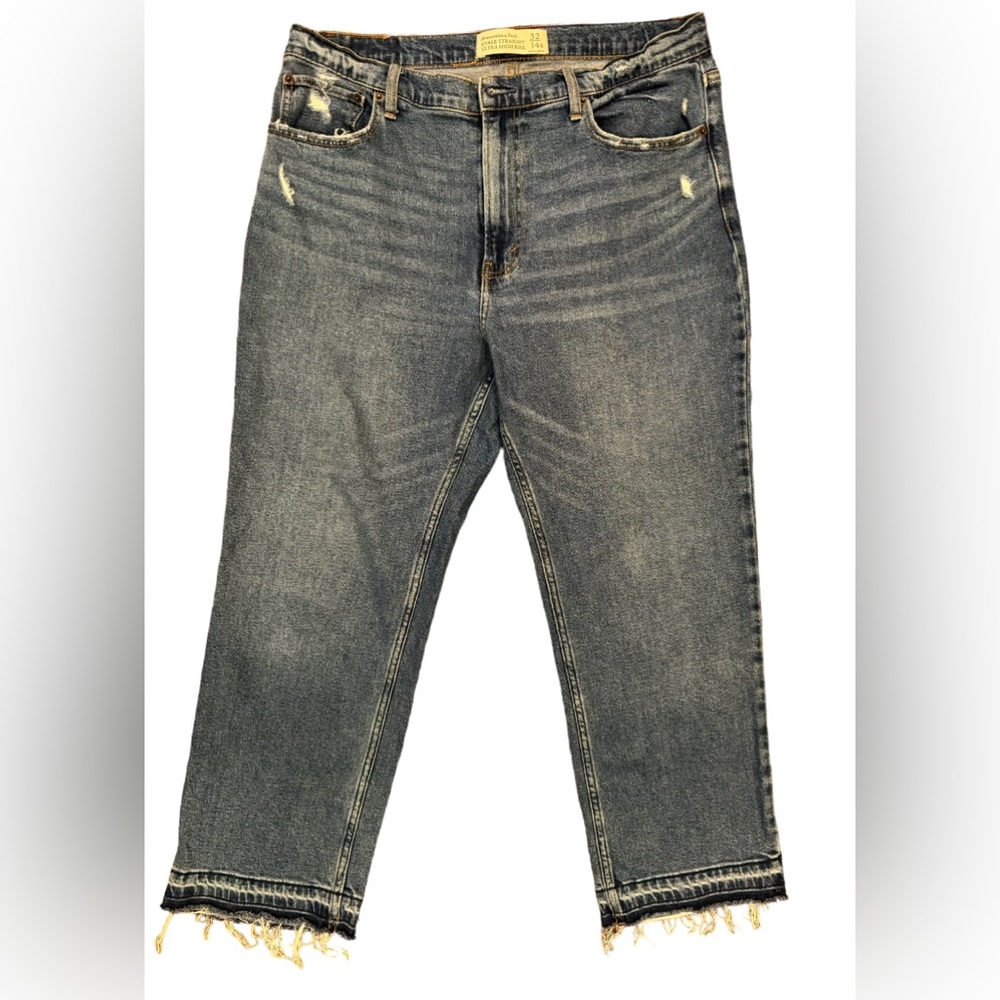 Abercrombie & Fitch Ultra High Rise Ankle Straight Jeans Size‎ 32/14R Raw Hem